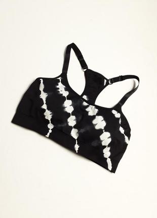 Спортивний топ з градієнтом