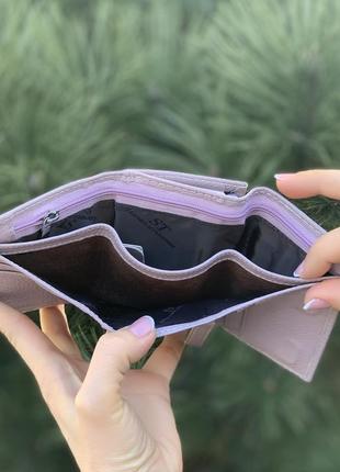 Шкіряний жіночий лавандовий гаманець на магнітах st 0316 фото