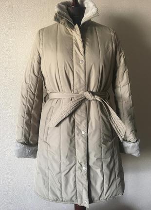 Утеплене пальто з паском