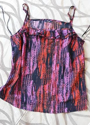 Блузка с рюшем на бретелях