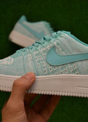 Кроссовки nike wmns air force 1 flyknit low "hyper turquoise"4 фото