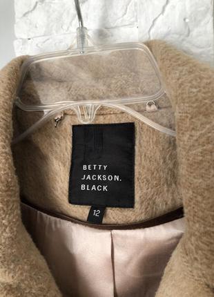 Теплое пальто betty jackson3 фото