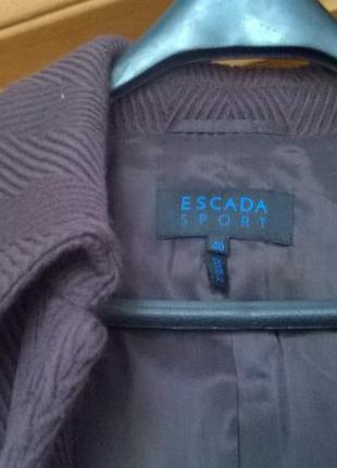 Escada брендовое пальто деми4 фото