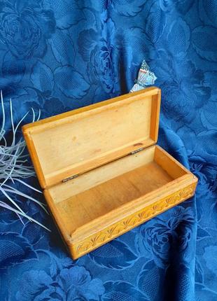 Шкатулка ссср резьба по дереву артель победа вятка художественная роспись советская винтаж