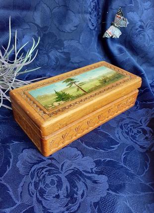 Шкатулка ссср резьба по дереву артель победа вятка художественная роспись советская винтаж