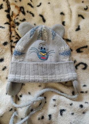 Весенняя шапка с ушками