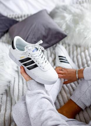 Жіночі стильні кросівки адідас весна - літо adidas