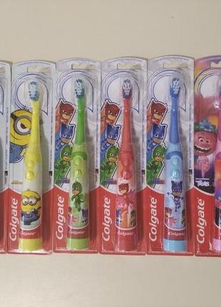 Детская зубная щетка на батарейках colgate kids extra soft bristles9 фото