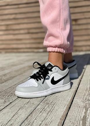 Жіночі кросівки джордани низькі Gaddy jordan nike low8 фото