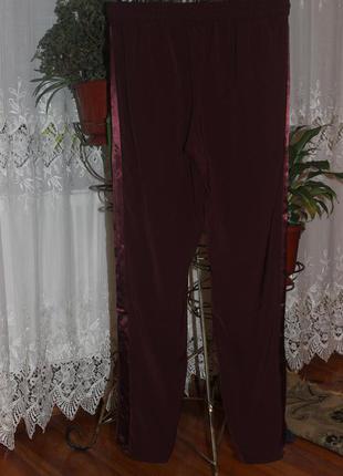 Супер стильні штани штани з лампасами з смужками h&m кольору марсал3 фото