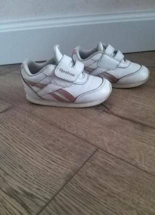 Шкіряні кросівки reebok 22р