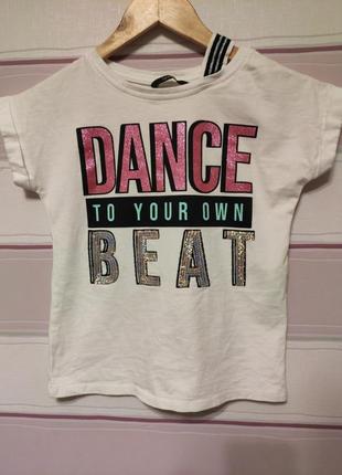 Футболка на 9-10 років