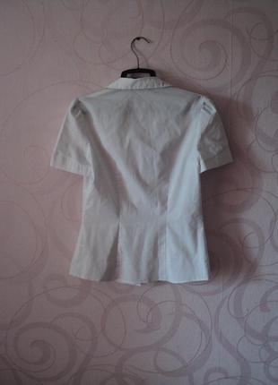 Белая рубашка с декольте4 фото