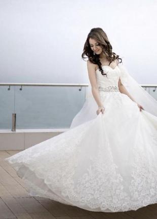 Невероятно счастливое свадебное платье испания6 фото