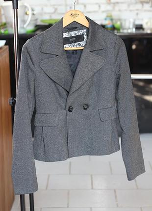 Коккетливый пиджачек
