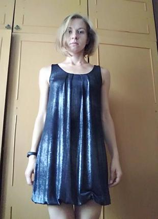 Короткий блискуче плаття