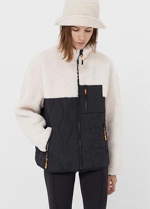 Курточка stradivarius