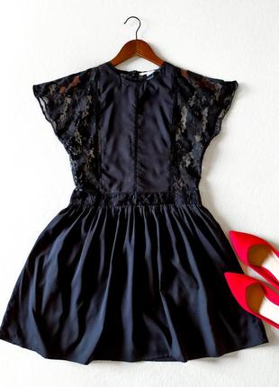 Чёрное коктейльное приталенное платье мини nly trend