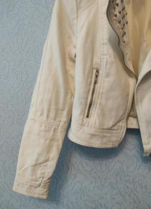 Джинсовая куртка косуха с заклёпками h&m5 фото