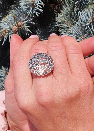 Эксклюзивное кольцо с бриллиантами1 фото