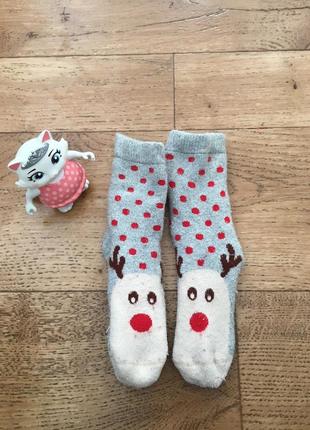 Дуже прикольні шкарпетки з оленями на дитину 2-4 рочки теплі1 фото