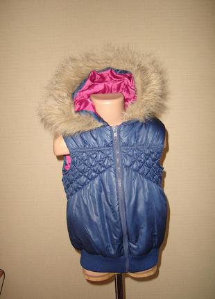 Класна жилетка george на 8-9 років