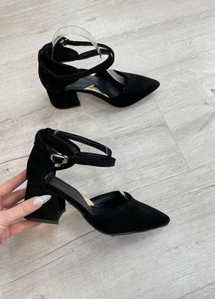 Туфлі заишеві лодочки