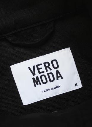 Лёгкая чёрная парка со вставками из кожзама vero moda3 фото