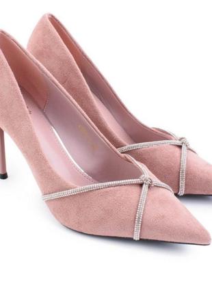 Стильні рожеві пудра замшеві туфлі човники на шпильці зі стразами камінням3 фото