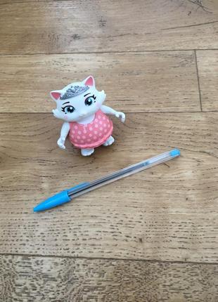 Шариковая ручка голубая