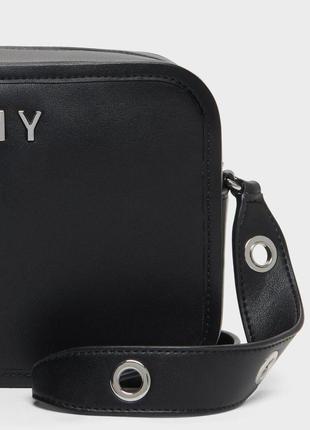 Сумка кроссбоди кожаная dkny duane camera crossbody leather r94erf54 оригинал6 фото