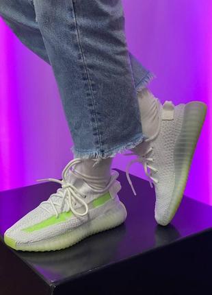 Adidas yeezy boost 350 v2 white green, женские кроссовки адидас изи 350 белые, літні кросівки ізі 350