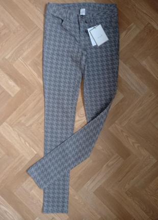 Джинсы скинни vila на высокий рост с нюансом , размер м/с.