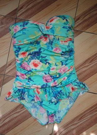 Суцільний купальник