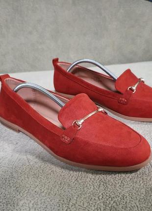 Нові,зручні туфлі,лофери