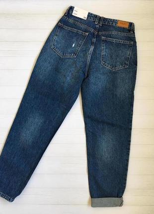 Шикарные джинсы мом bershka 34,36,38 размер9 фото