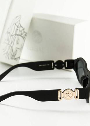 Брендовые солнцезащитные очки женские модные 20213 фото