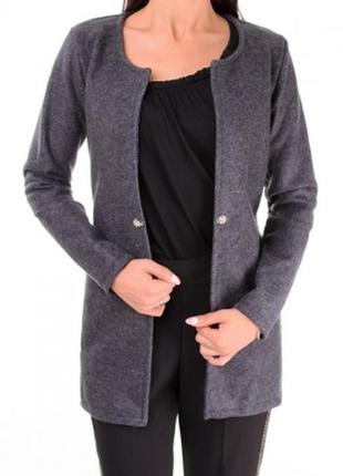 Новый стильный кардиган серого цвета на раннюю осень