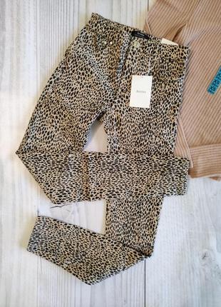 Женские леопардовые джинсы bershka xs
