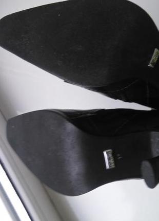 Шикарні брендові шкіряні чоботи buffalo london р. 377 фото