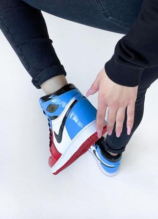 Nike air jordan 1🆕шикарні жіночі кросівки🆕шкіряні лакові високі найк🆕жіночі кросівки🆕9 фото