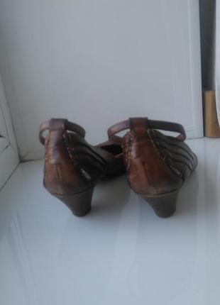 Якісні шкіряні італійські туфлі, босоніжки franco bonoldi р. 393 фото