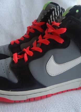 Фірмові кросівки nike 37-38р.