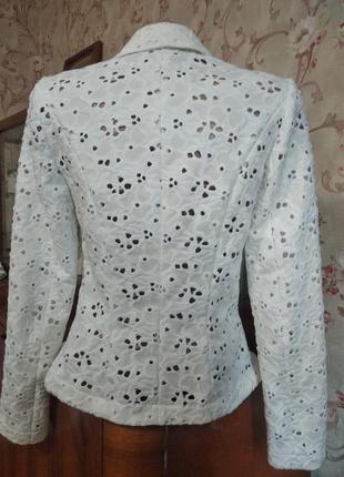 Шикарный ажурный пиджак ,вышивка, перфорация.5 фото