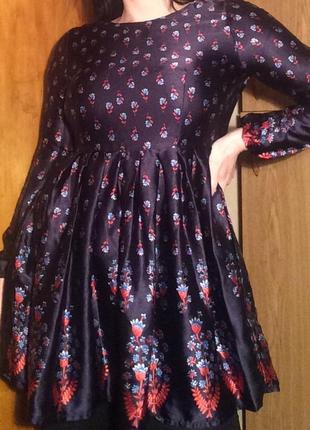 Платье,в цветочек,пышное вечернее платьице атласное,под шелк