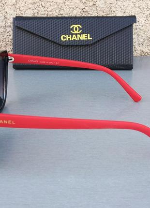 Chanel жіночі сонцезахисні окуляри чорні з червоними дужками3 фото
