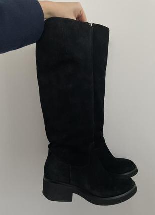 Чоботи attizzare. натуральна замша.