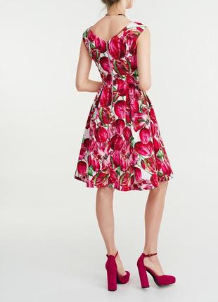Шикарное платье в цветочный принт. нарядное плаття.сукня befree