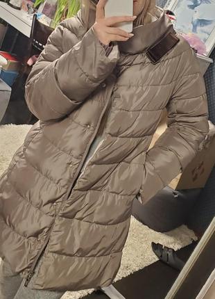 Пуховик пухове пальто кольору мокко. комір стійка. знімних капюшон