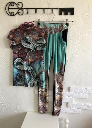 Жіночий костюм